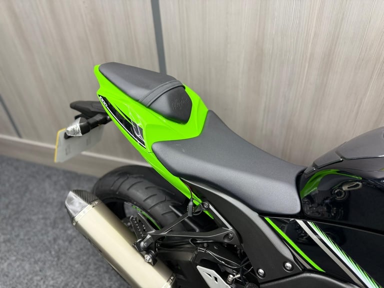 2016 16 Kawasaki Ninja ZX10R 1000 SGFA KRT Edition - SPARK EXHAUST - LOW MILES