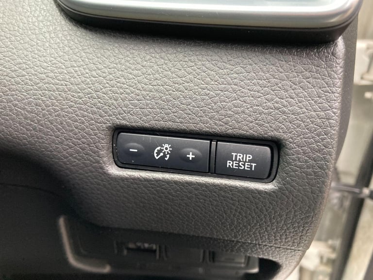  Nissan Qashqai 1.2 DIG-T N-Connecta SUV 5dr Petrol Manual Euro 6 (s/s) (115 ps) Petrol Manual