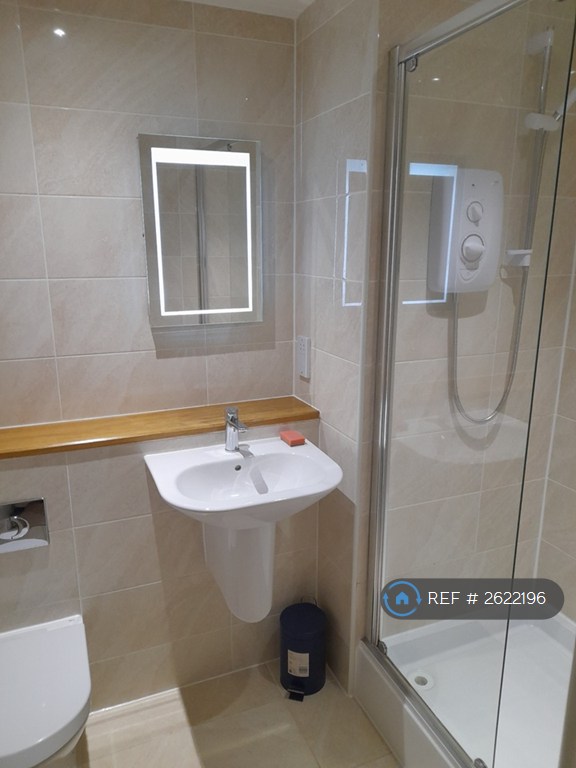 1 bedroom flat in Concord Street, Leeds Town Centre, LS2 (1 bed) (#2622196)