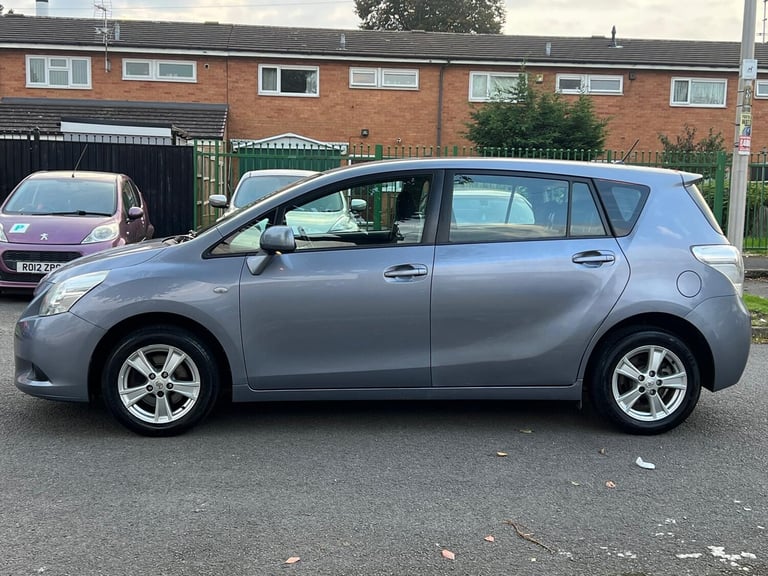 2010 Toyota Verso 1.6 V-matic TR 5dr MPV Petrol Manual