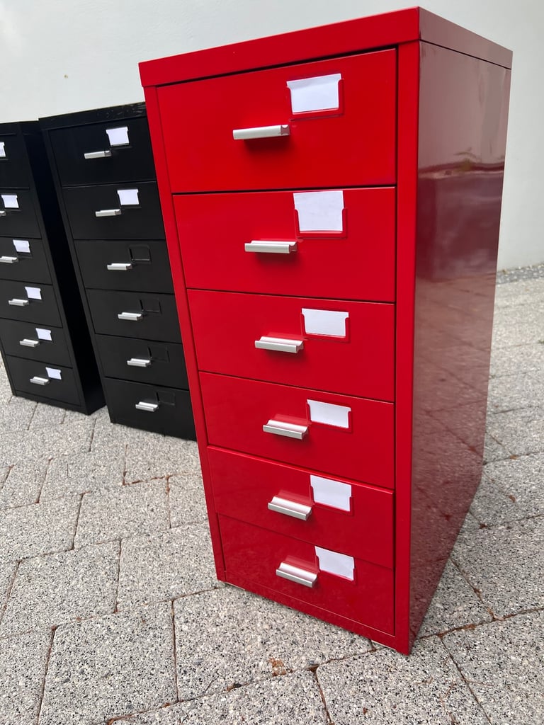 Next stationary cabinets