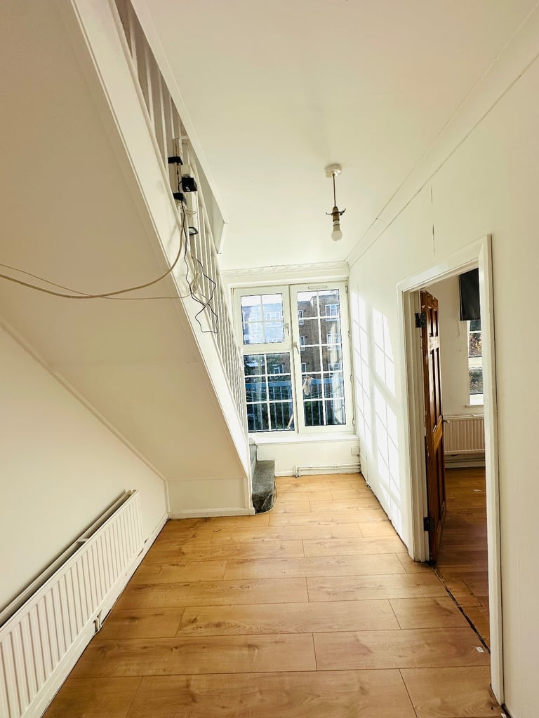 Spacious Double Room in Shadwell