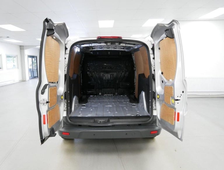 2018 FORD TRANSIT CONNECT 1.5 TDCI 120 BHP L2 240 LONG LIMITED EDITION ( NO VAT