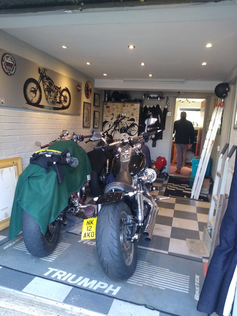 Harley-Davidson, DYNA FAT BOB, 2012, 1585 (cc)