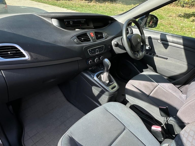 2009 Renault Scenic 2.0 VVT Expression CVT Euro 5 5dr MPV Petrol Automatic