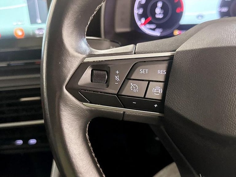 2021 SEAT Leon 1.5 TSI EVO SE Dynamic 5dr HATCHBACK PETROL Manual