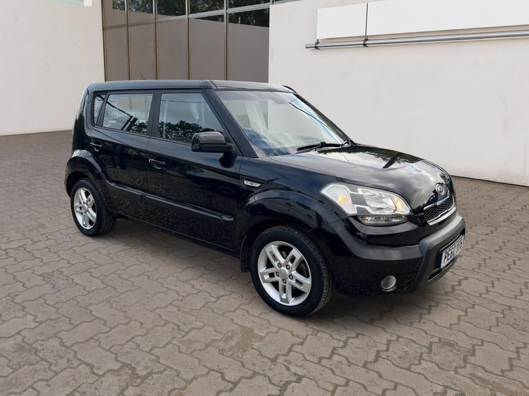 2011 Kia Soul 1.6 CRDi 2 5dr Auto HATCHBACK Diesel Automatic