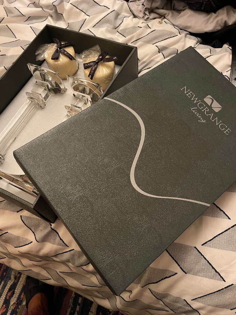 LIBERTY GLASS PILLAR CANDLE HOLDERS WITH CANDLES 