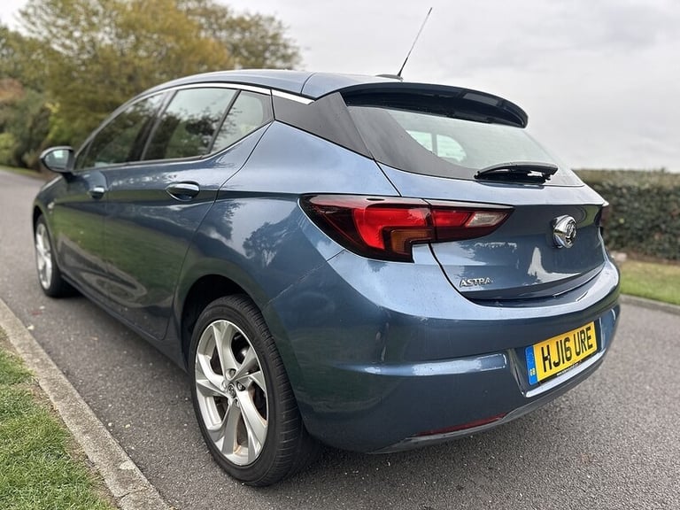 2016 Vauxhall Astra i SRi Hatchback Petrol Manual