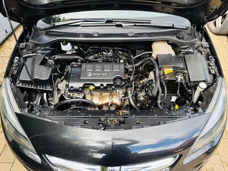 Vauxhall ASTRA J 2013 ,  1.4 PETROL 