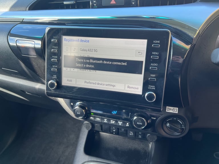 TOYOTA HILUX 2.4 D-4D 150PS INVINCIBLE MANUAL 4WD 4X4 PICKUP 71 REG 65,300 MILES