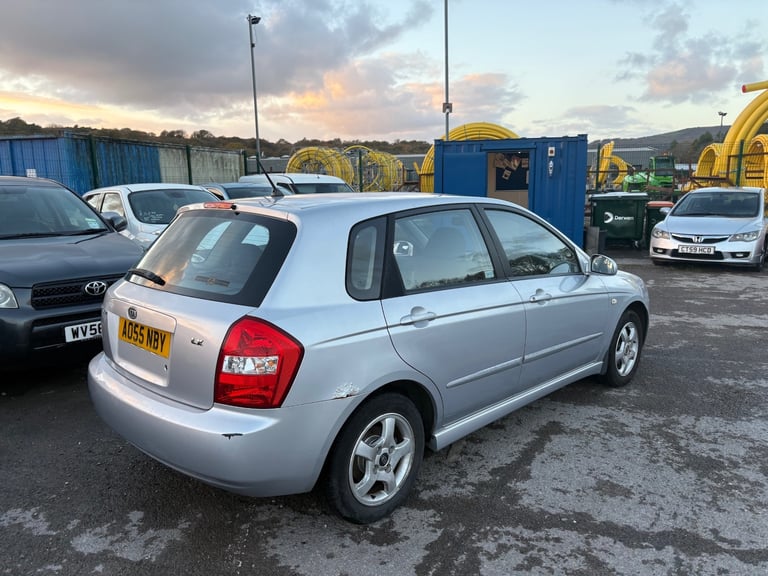 2005 Kia Cerato 1.6 LX 5dr AUTOMATIC - New Mot On sale - HATCHBACK Petrol Automatic
