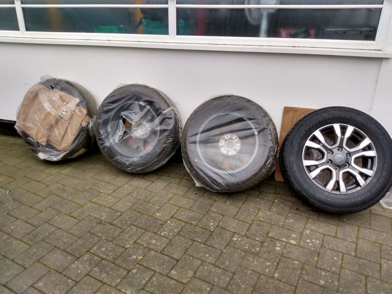 Ford Ranger Wildtrak 18” Alloy Wheels & Tyres Removed From Brand New Vehicle