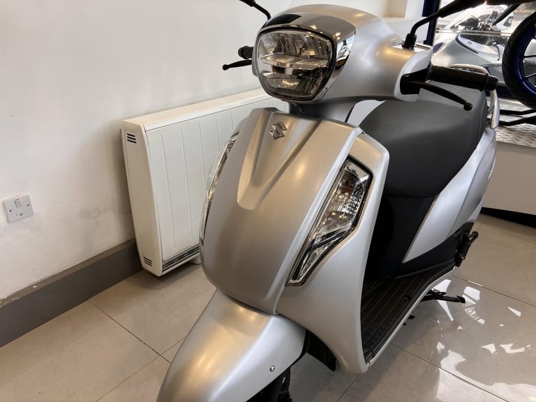 SUZUKI ADDRESS 125 - FANTASTIC COMMUTER SCOOTER WITH UP TO 145 MPG