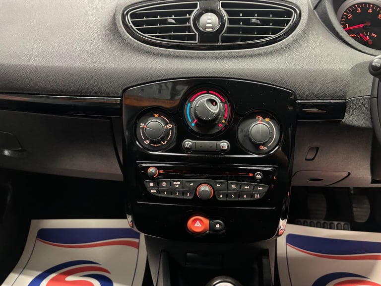 2012 Renault Clio 1.2 16V Dynamique TomTom 5dr HATCHBACK Petrol Manual