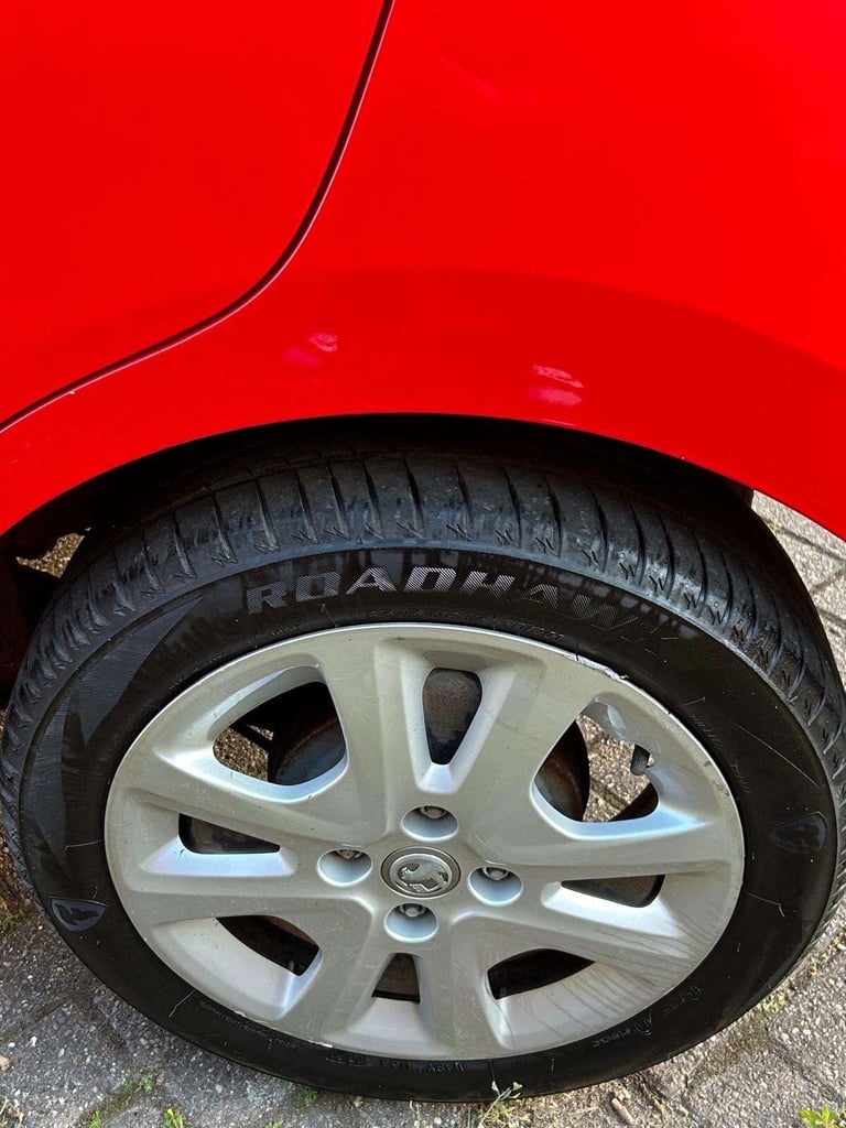 VAUXHALL VIVA 1.0 SE 5dr, Long MOT, Cheap Road Tax, Very Good Spec, Sunroof