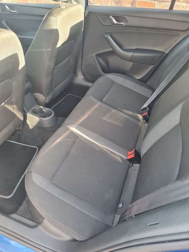 Skoda, RAPID SPACEBACK, Hatchback, 2014, Manual, 1598 (cc), 5 doors