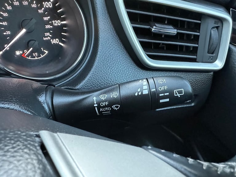 2014 Nissan Qashqai 1.2 DIG-T Acenta Premium 2WD Euro 5 (s/s) 5dr HATCHBACK Petrol Manual