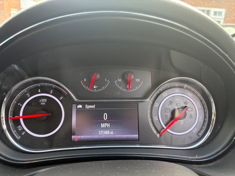 Vauxhall, INSIGNIA, Hatchback, 2015, Manual, 1956 (cc), 5 doors