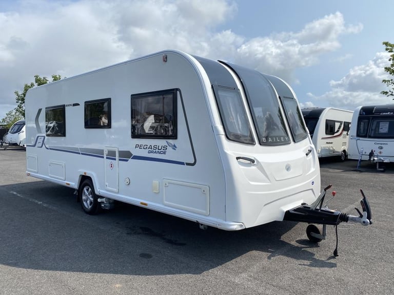 2019 BAILEY PEGASUS GRANDE RIMINI 4 BERTH CARAVAN