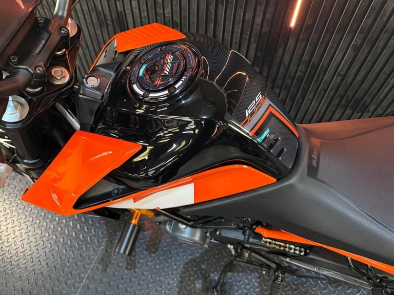 2020 KTM 125 Duke 125 Euro 4