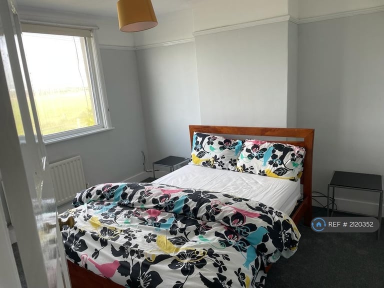 3 bedroom house in Brighton Road, Lancing/ Shoreham, BN15 (3 bed) (#2120352)