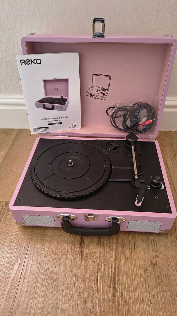 image for Vintage suitcase turntable 