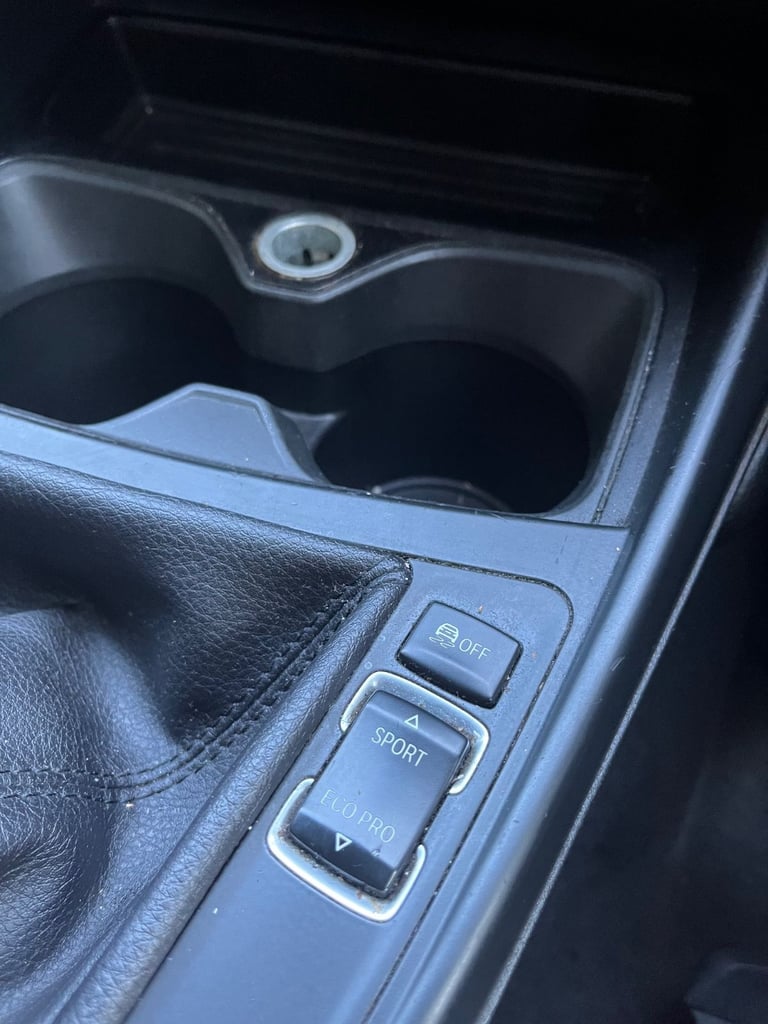 BMW, 1 SERIES, Hatchback, 2012, Manual, 1598 (cc), 5 doors
