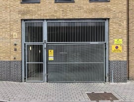 Secure, wide parking space in garage available to rent in N1 (directly from owners)
