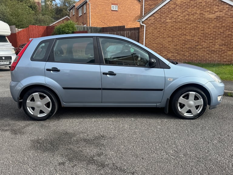 2005 (55) Ford Fiesta 1.4 Zetec Climate Hatchback 5dr Petrol Manual 12 Months Mot