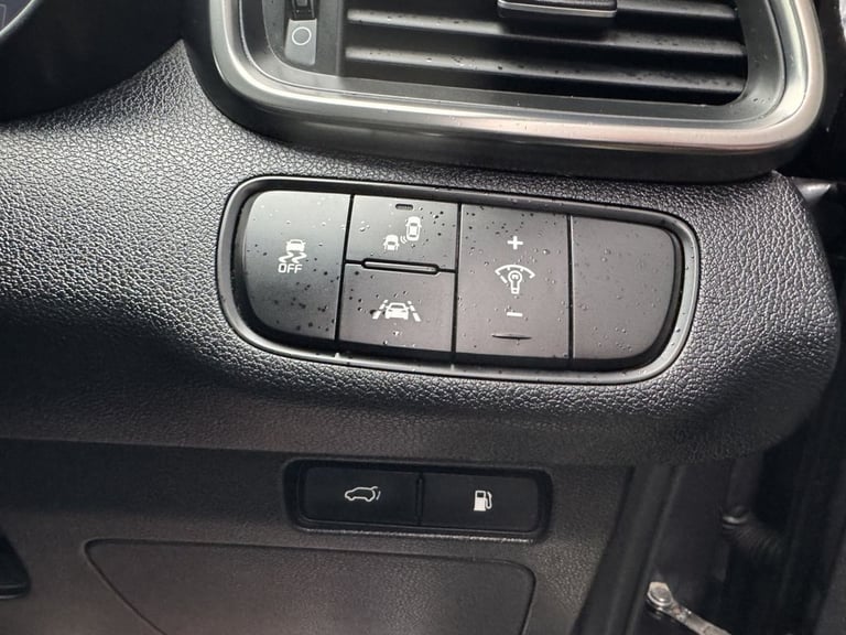 2017 Kia Sorento 2.2 CRDi KX-4 SUV 5dr Diesel Auto AWD Euro 6 (197 bhp) ESTATE Diesel Automatic