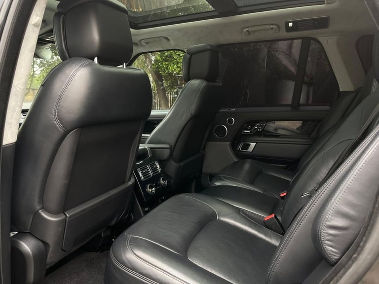 2020 Land Rover Range Rover 3.0 SD V6 Autobiography SUV 5dr Diesel Auto 4WD Euro 6 (s/s) (275 ps)...