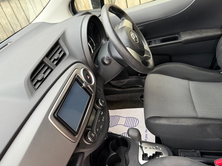 TOYOTA YARIS Active Auto ULEZ Low Milage