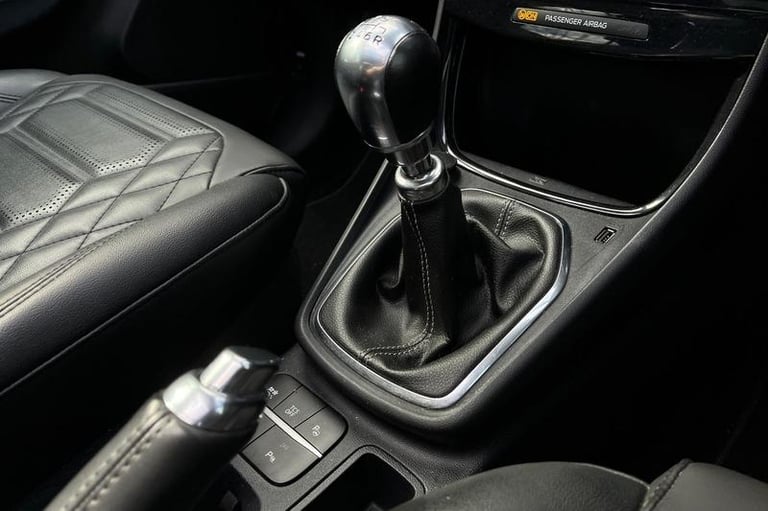 2022 Ford Puma 1.0 EcoBoost Hybrid mHEV ST-Line Vignale 5dr PANORAMIC SUNROOF, SELF PARKIN Hatchb...