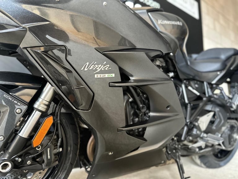 STUNNING ONE OWNER 2021/21 KAWASAKI NINJA H2 SX TOURER MOTORCYCLE 