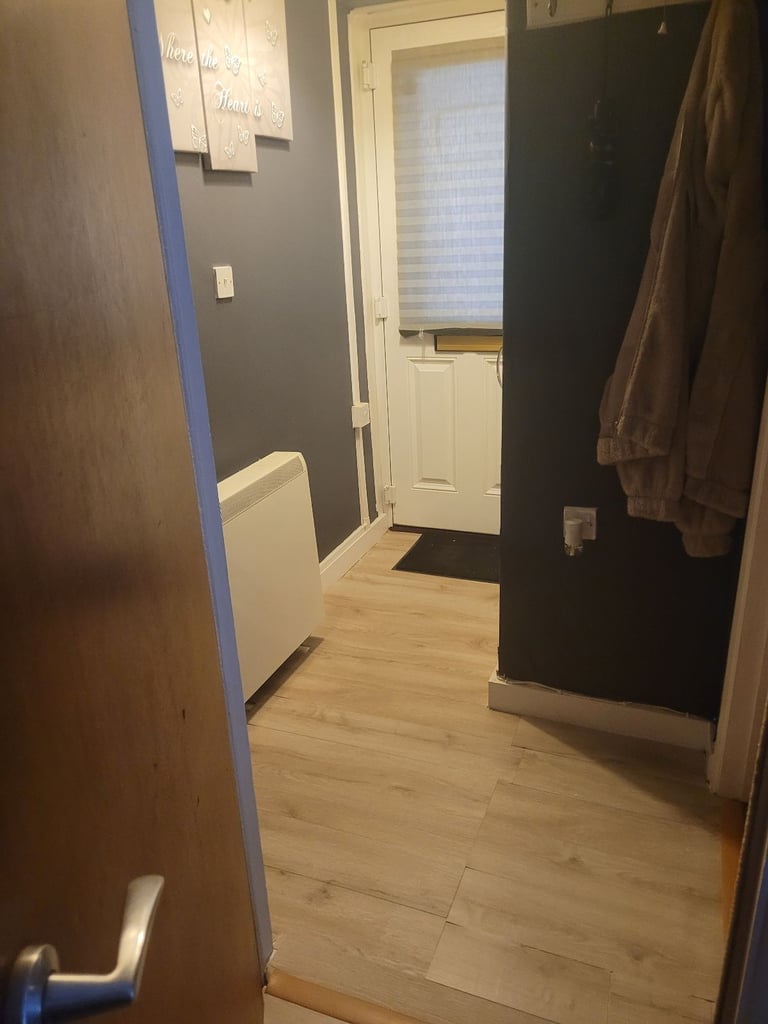   (   FLAT EXCHANGE WANTED..   )