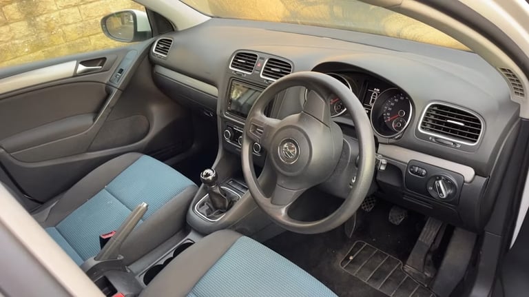 Volkswagen, GOLF, Hatchback, 2011, Manual, 1598 (cc), 5 doors