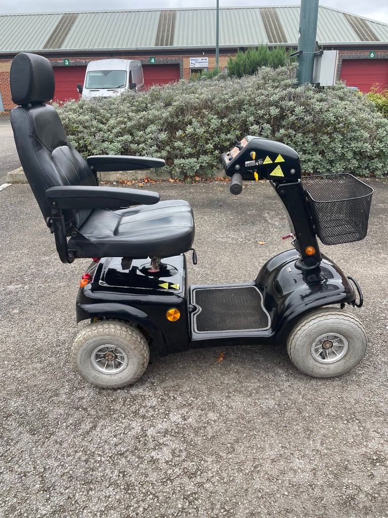 Rascal 850 8mph mobility scooter 