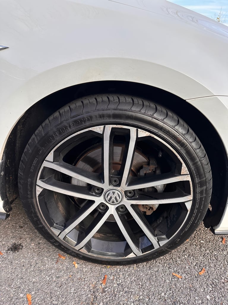 Volkswagen, GOLF, Hatchback, 2016, Semi-Auto, 1968 (cc), 5 doors