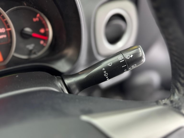 TOYOTA YARIS 1.4 D-4D TR 2012