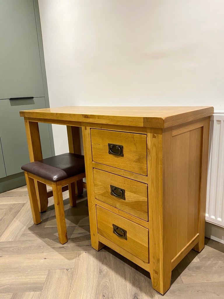 Oak Dressing Table