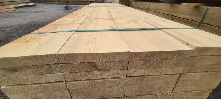 Timber boarding scaffolding boards 