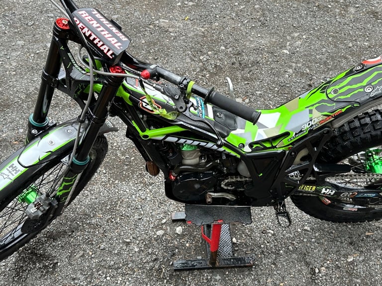 2021 VERTIGO COMBAT Combat Vertical 300 (21MY)  Petrol Manual