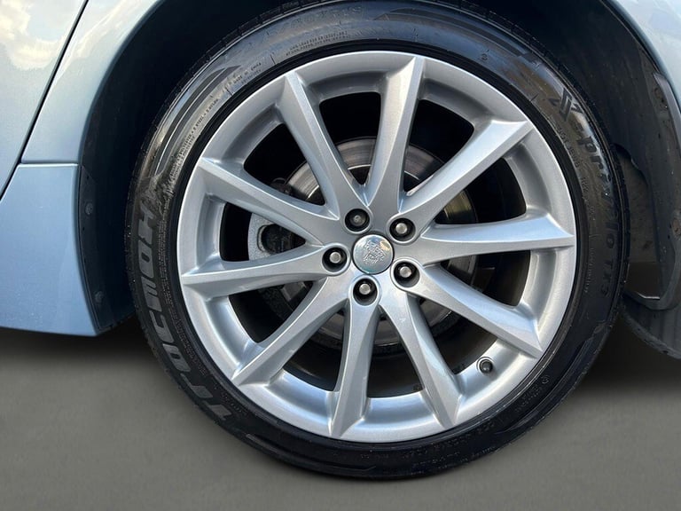 2011 Jaguar XJ D V6 PREMIUM LUXURY Saloon Diesel Automatic