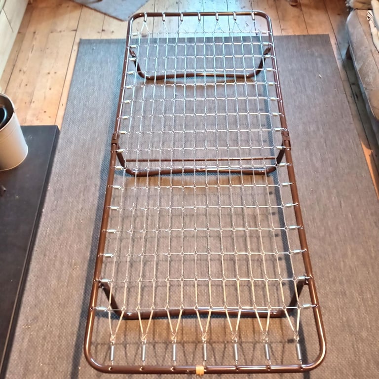 1970s Folding/Camp Bed - Stunning floral pattern design