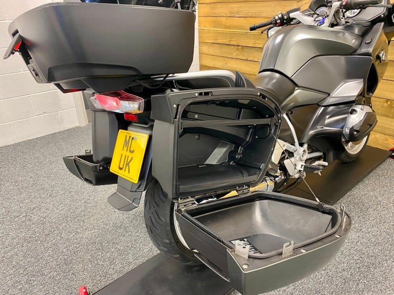 SUPERB CONDITION 2015 BMW R1200RT LE, FSH, 12 MONTHS NATIONWIDE WARRANTY