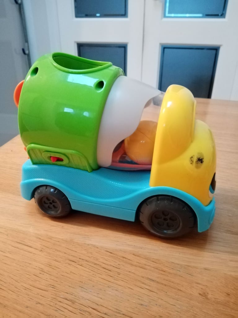 Toy cement mixer 