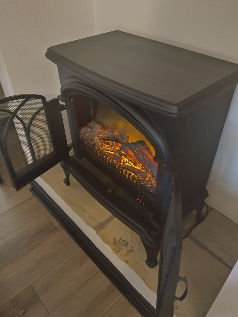 Black Standalone Electric Fireplace (BLT-999B-3)