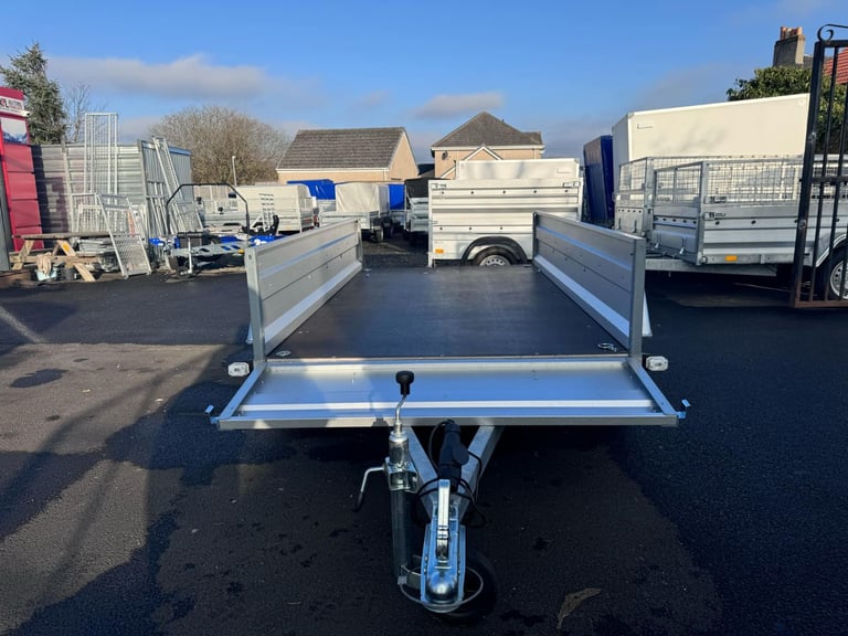 BRAND NEW 7,7ft x 4,2ft Niewiadow Twin Axle Flat Trailer 750KG