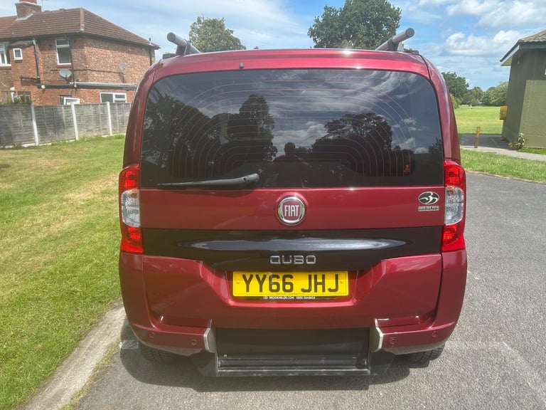 Fiat Qubo1.3 Lounge Semi-Auto Wheelchair Access WAV